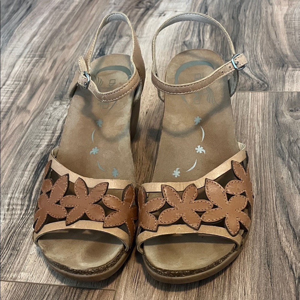 Dansko leather Coquette floral cutout sandals (WS 1)